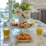 アパート Parisian Gem: Heart Of The Latin Quarter- 2br Lift パリ