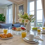 Parisian Gem: Heart Of The Latin Quarter- 2br Lift * パリ