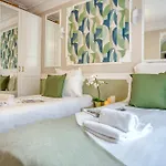Parisian Gem: Heart Of The Latin Quarter- 2br Lift * パリ